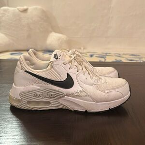 Nike Air Max White and Black Sneakers